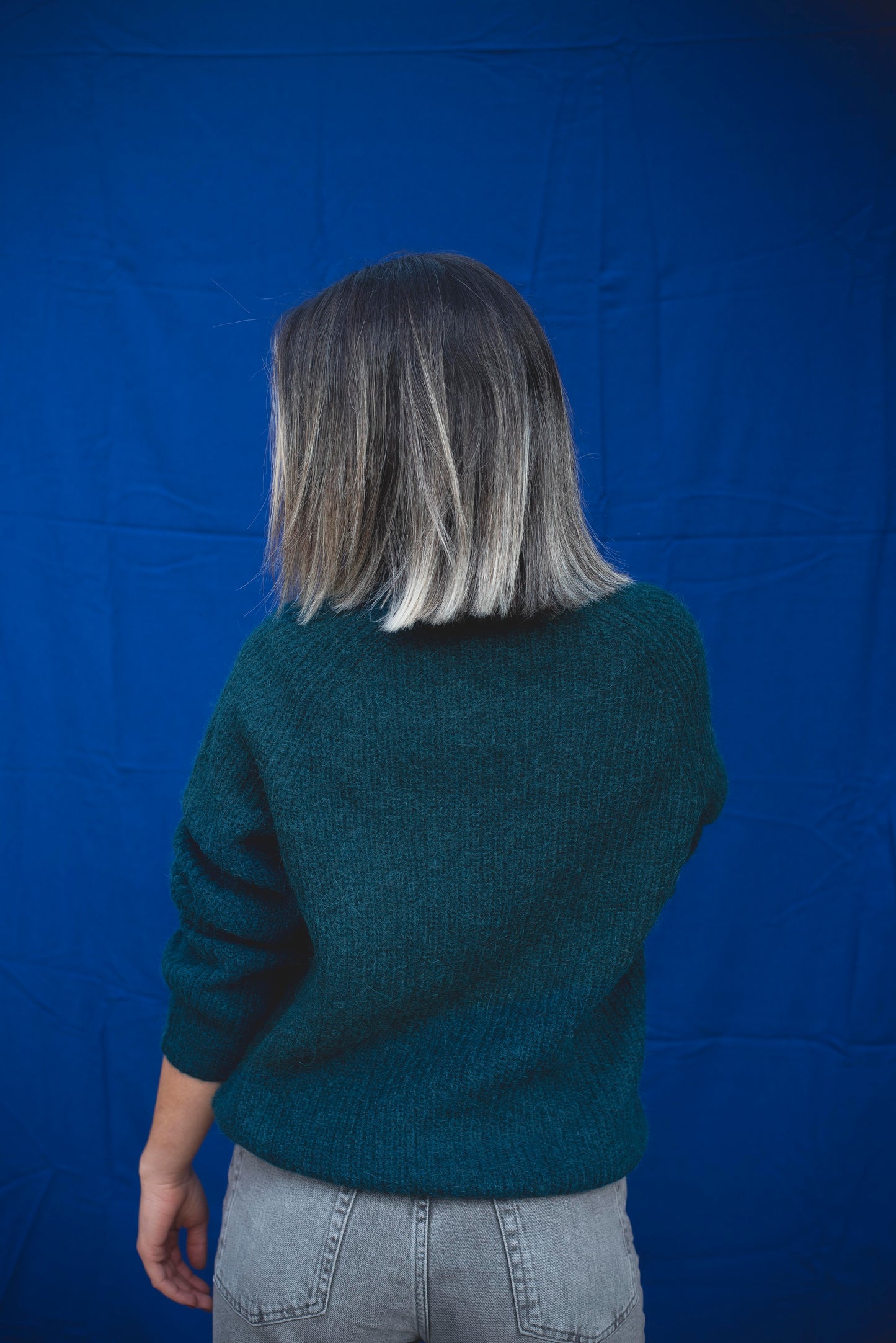 Sweater azul petroleo