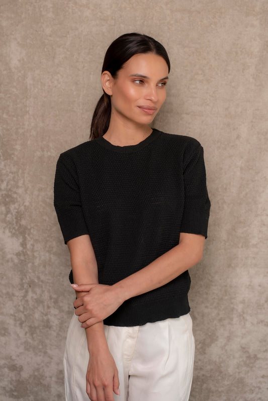 Polera manga corta negra