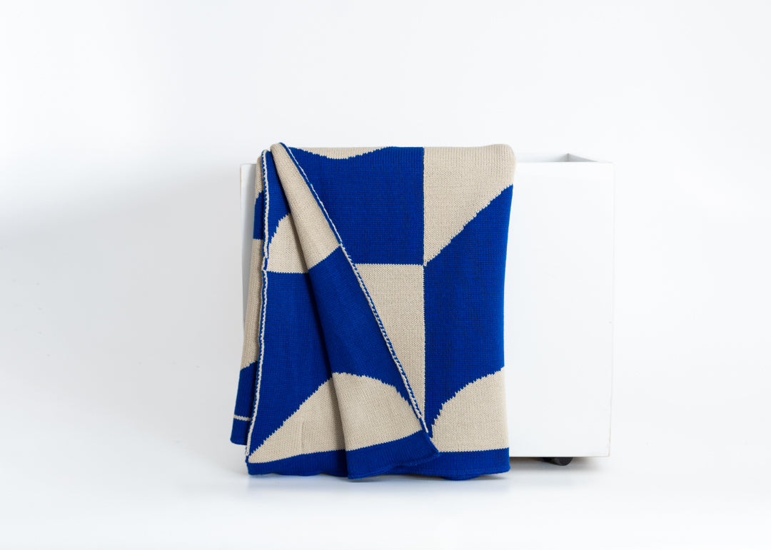 Manta Media Luna azul