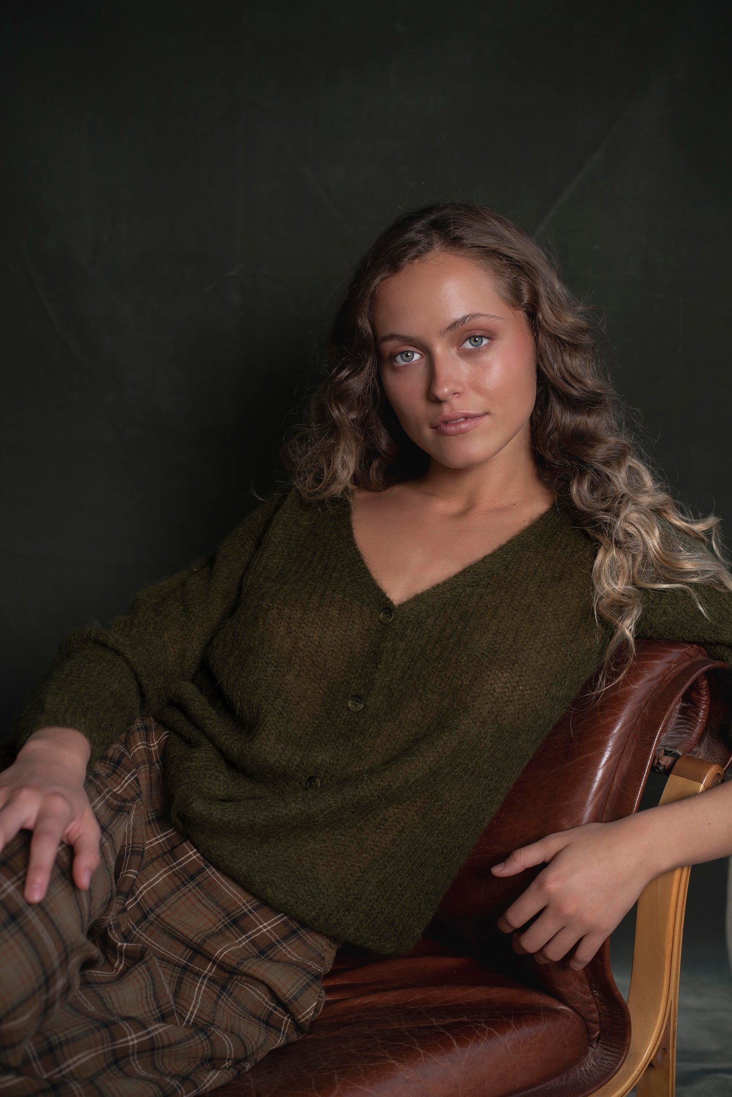Cardigan liviano Verde musgo
