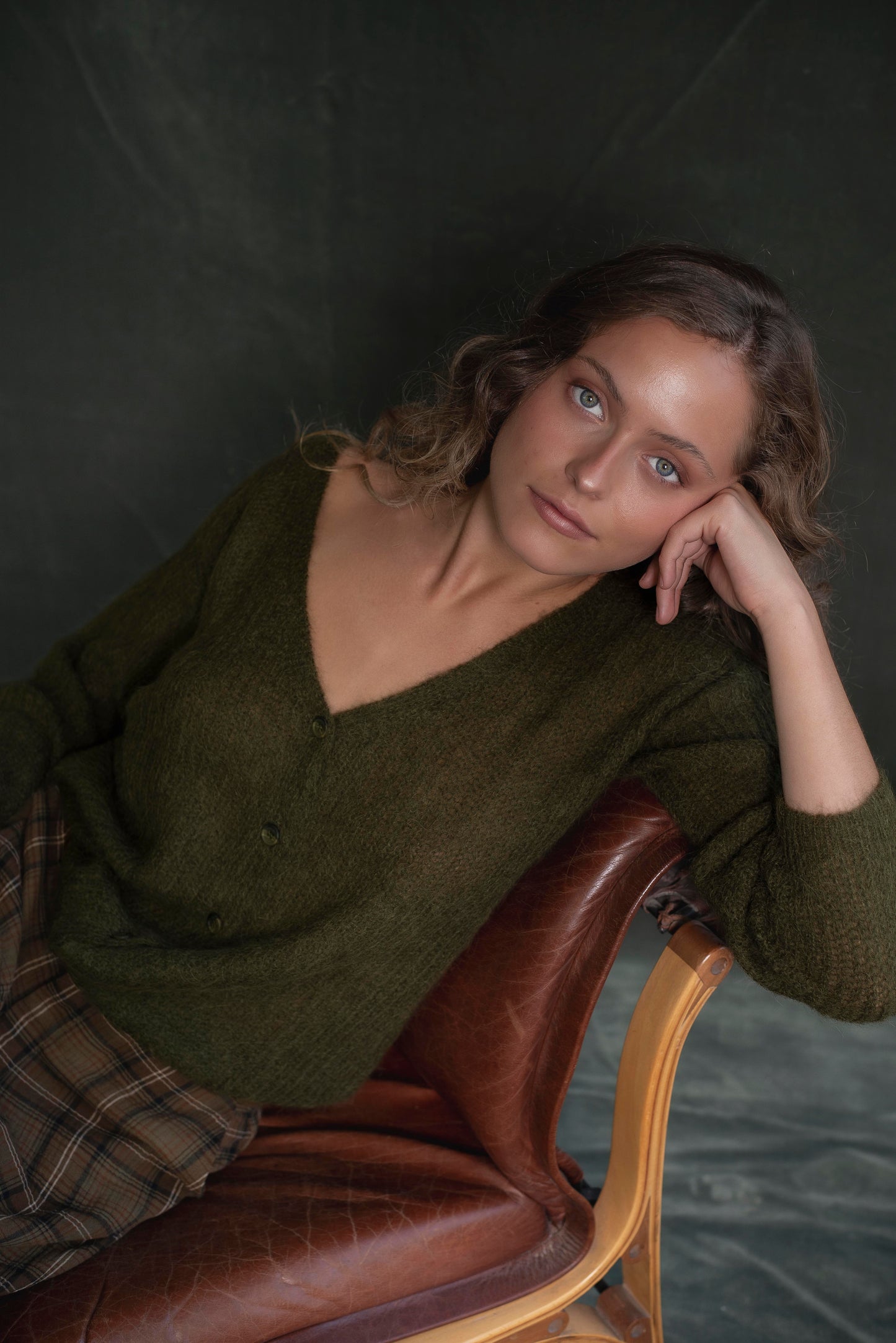 Cardigan liviano Verde musgo