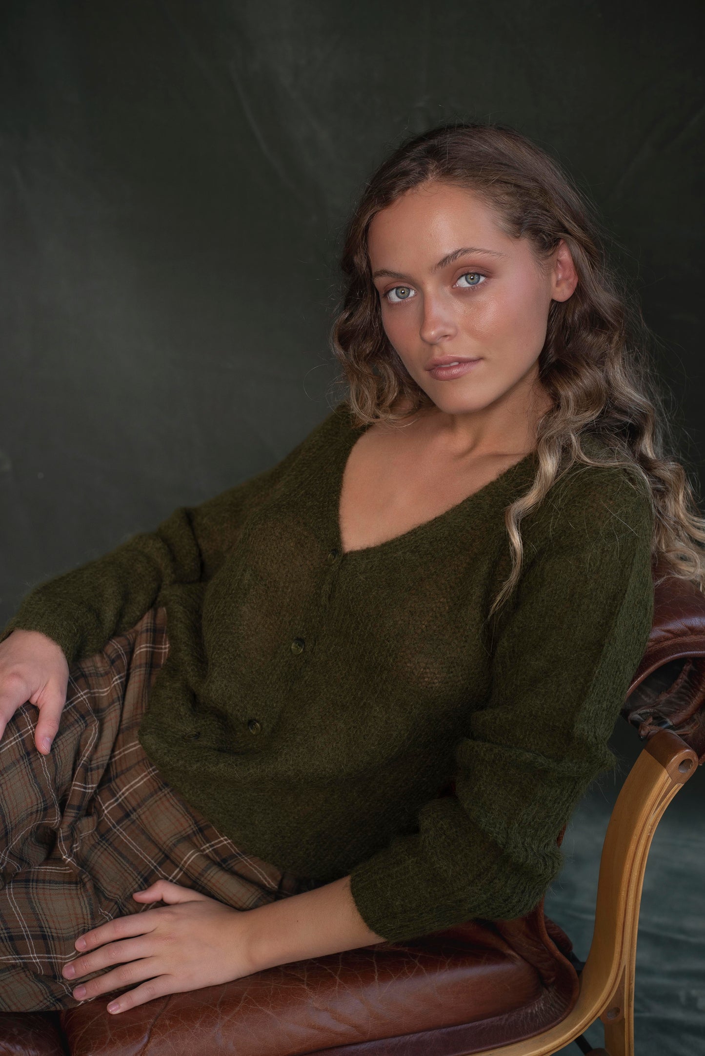 Cardigan liviano Verde musgo