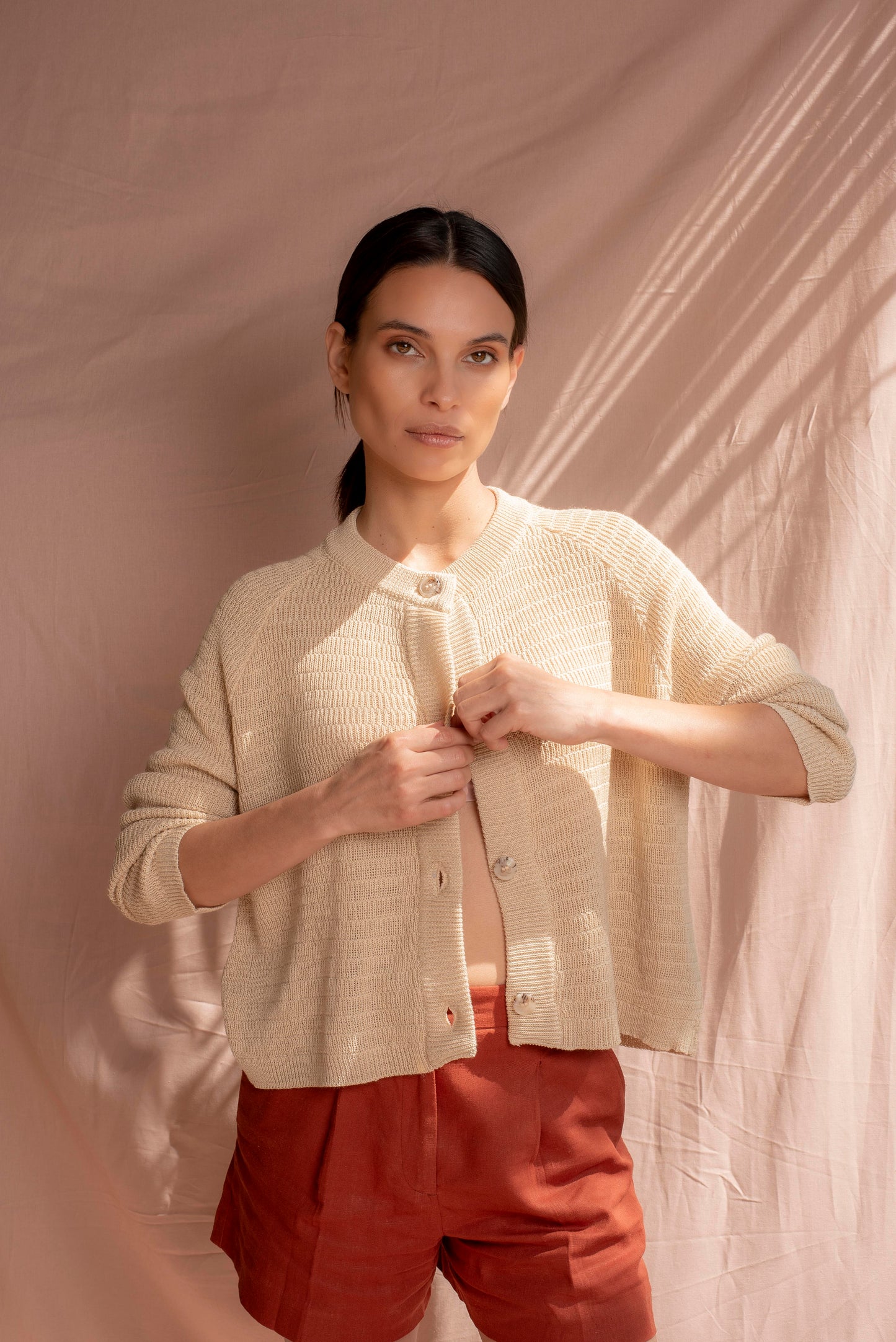 Cardigan algodón arena