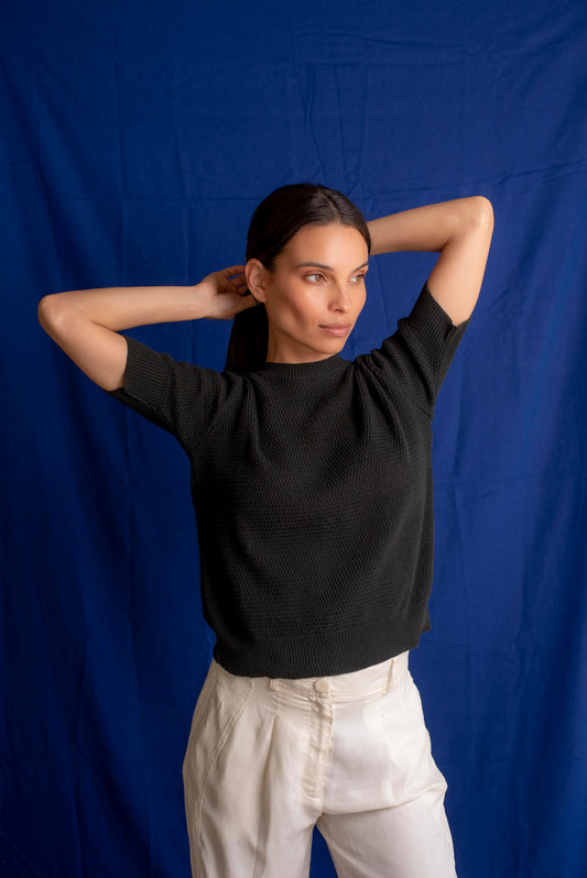 Polera manga corta negra