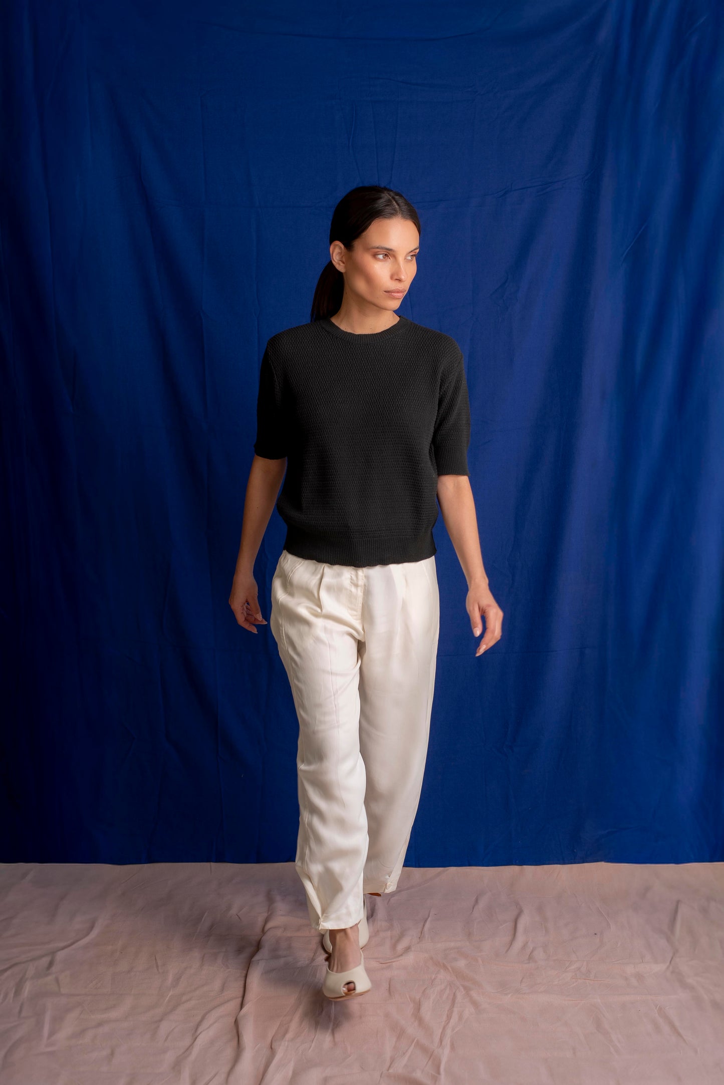 Polera manga corta negra