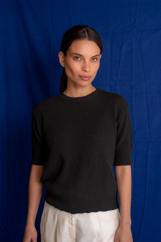 Polera manga corta negra