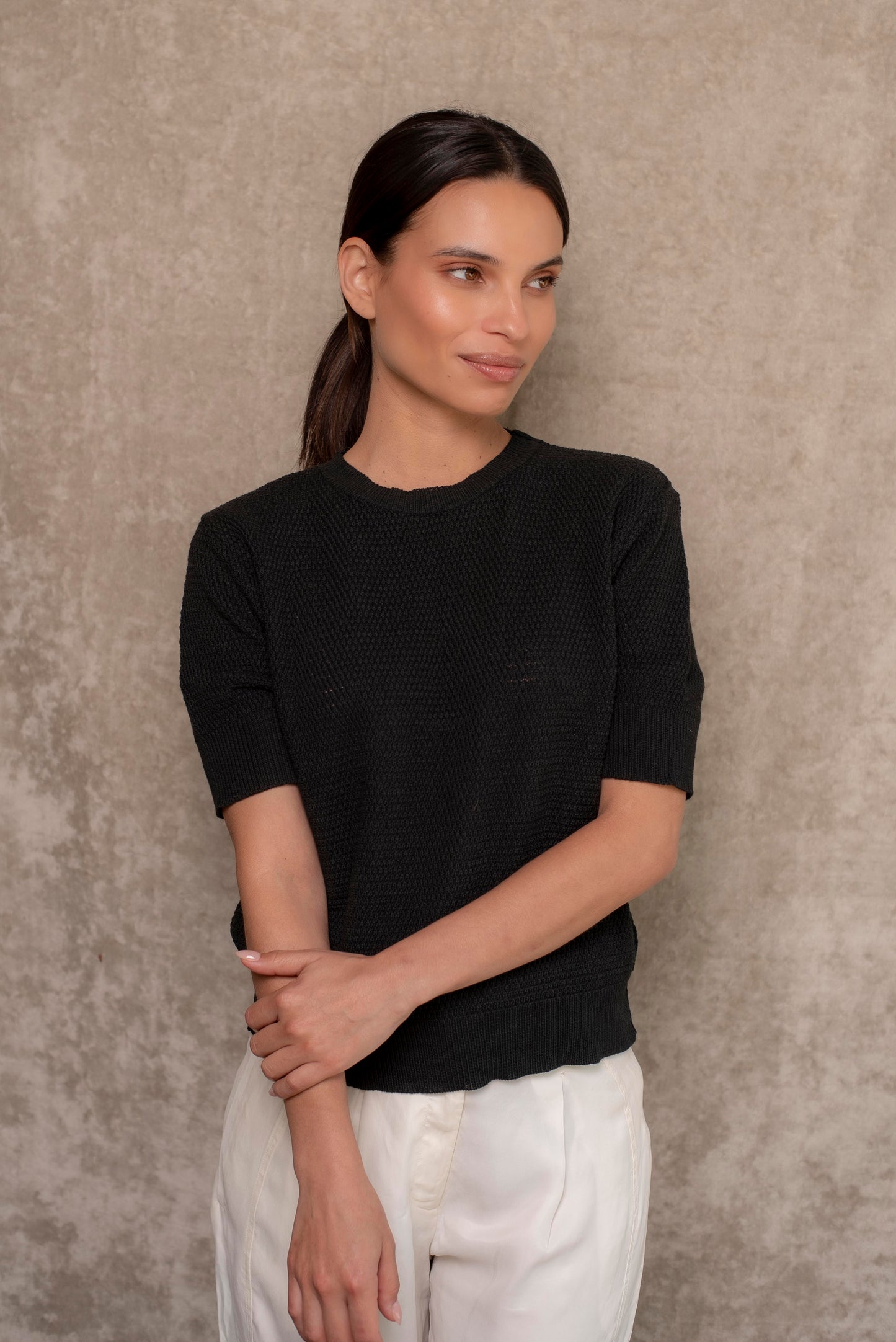 Polera manga corta negra